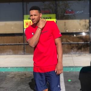 Meet your Posher, Levi